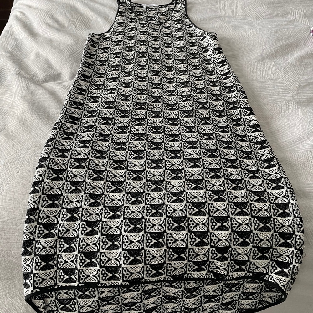 Derek Lamb 10 Crosby Dress - Picture 2 of 3